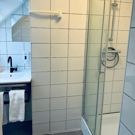 Charlton Otel 3*